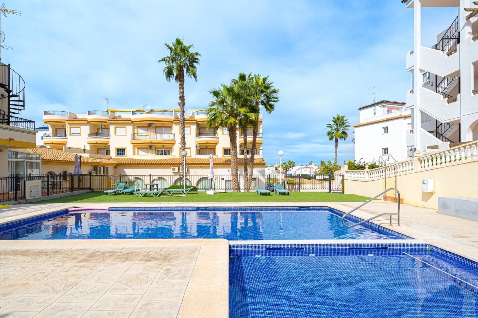 Villamartin Apartment. Excellent Location For Golfers, Cyclists And Hikers Exterior foto